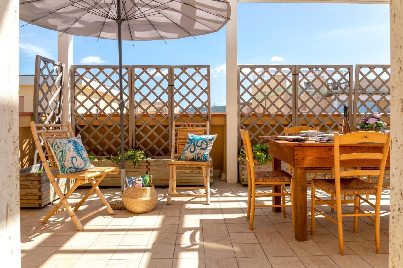 Apartamento Lungomare Garibaldi - Attico A Due Passi Dal Mare Alguer Exterior foto