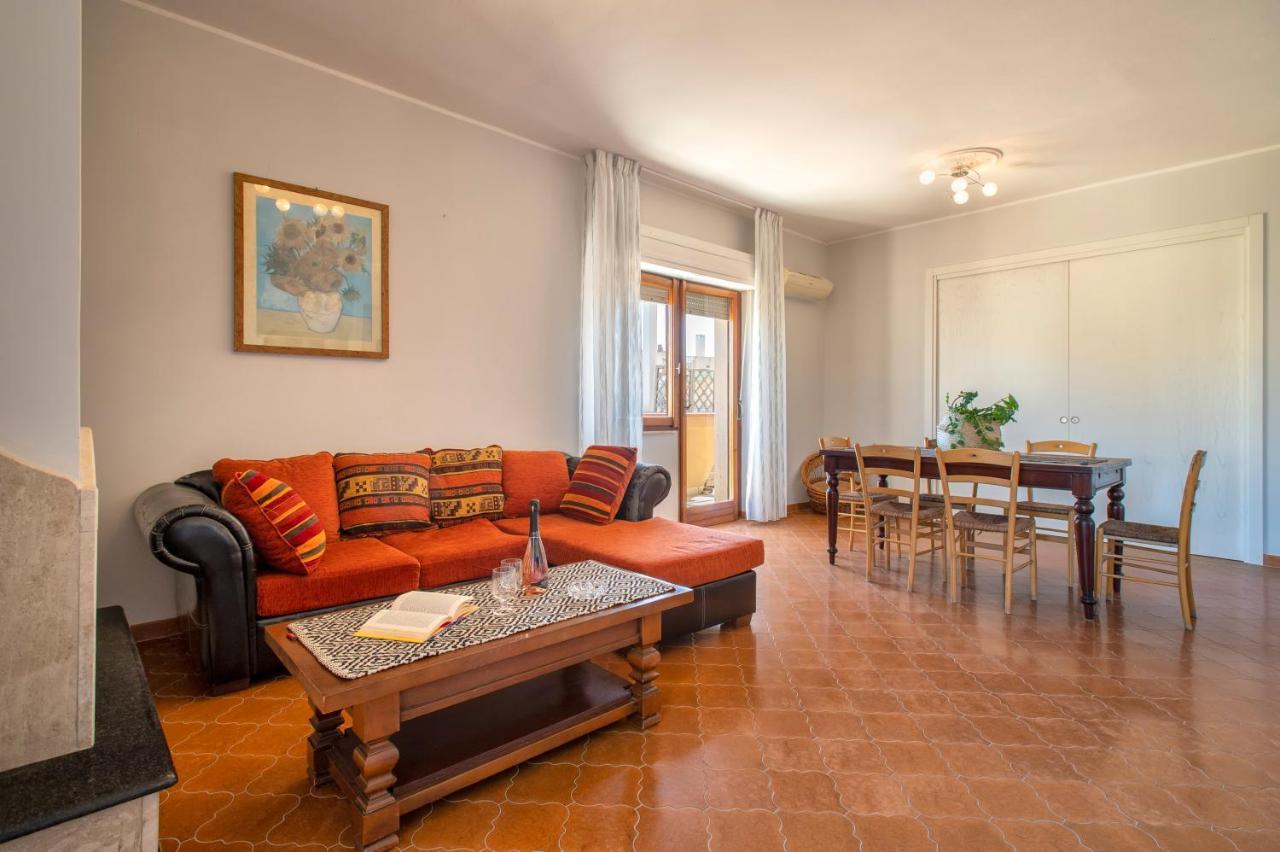 Apartamento Lungomare Garibaldi - Attico A Due Passi Dal Mare Alguer Exterior foto