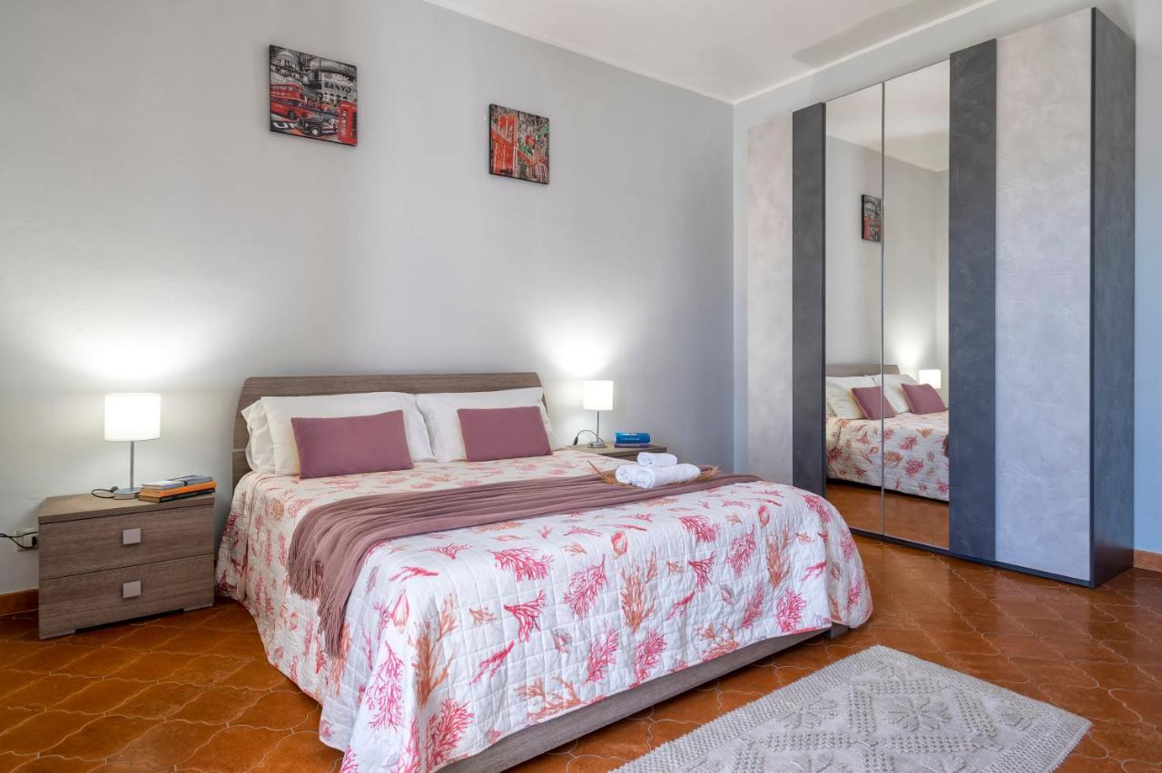 Apartamento Lungomare Garibaldi - Attico A Due Passi Dal Mare Alguer Exterior foto