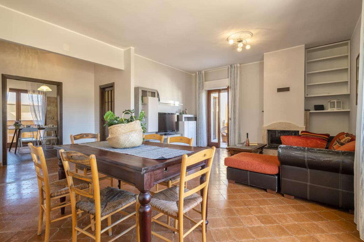 Apartamento Lungomare Garibaldi - Attico A Due Passi Dal Mare Alguer Exterior foto