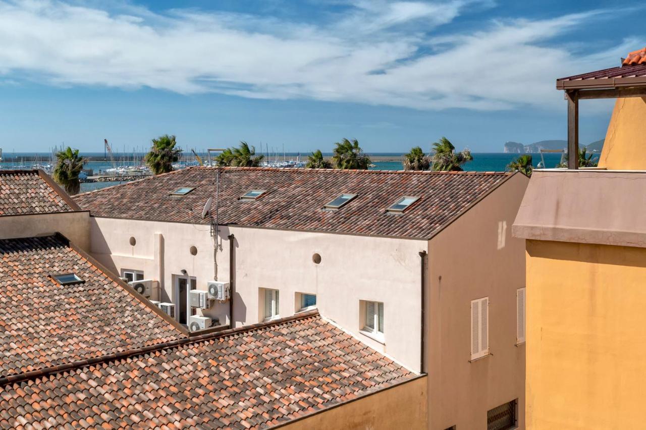 Apartamento Lungomare Garibaldi - Attico A Due Passi Dal Mare Alguer Exterior foto